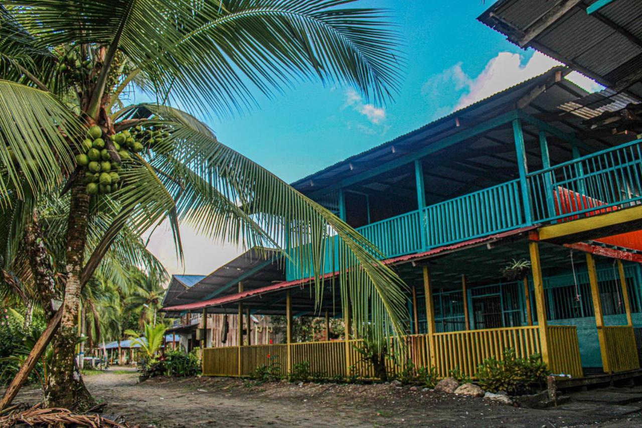 Refugio Mr Jerry Eco House Hotell Bahia Solano Eksteriør bilde