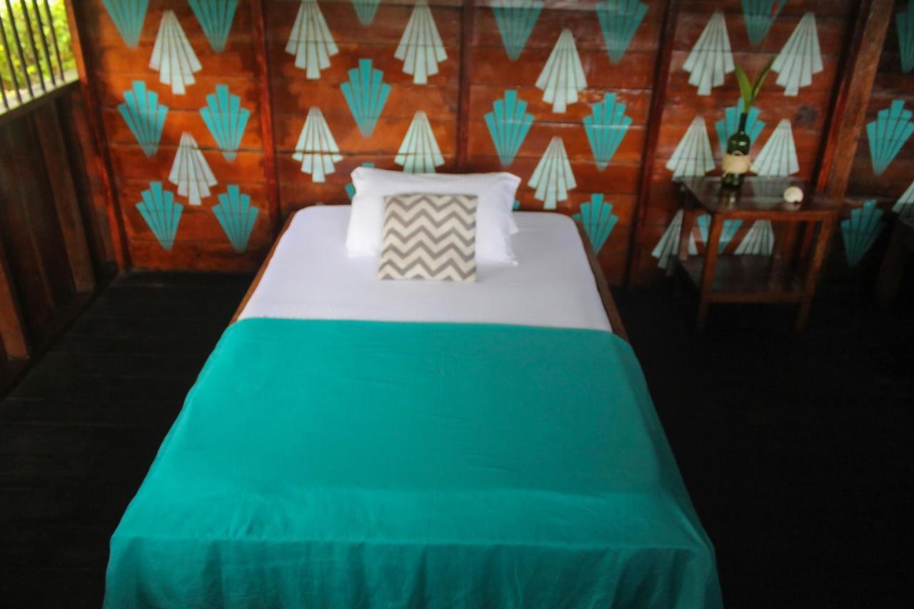 Refugio Mr Jerry Eco House Hotell Bahia Solano Eksteriør bilde